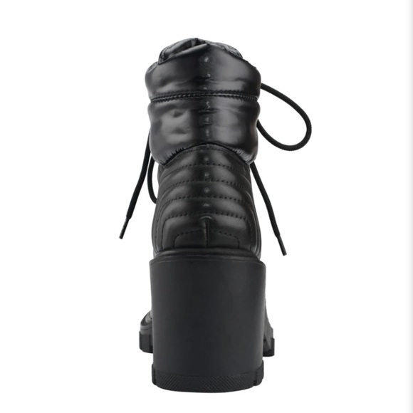 Marc Fisher Black Combat Lace up Boots NWT Chunky Heel Size 8.5 - Picture 4 of 8
